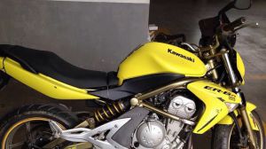 Moto kavasaki rapina villalfonsina