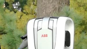 Colonnina auto elettrica