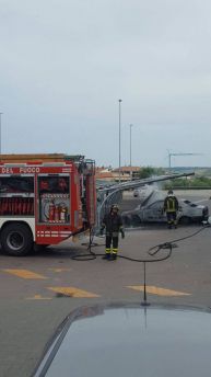 Auto bruciata