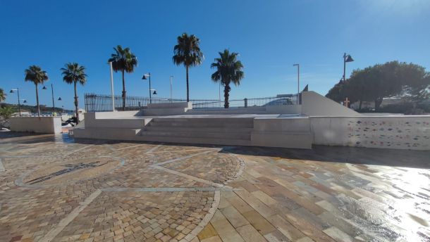 Rotonda vasto marina