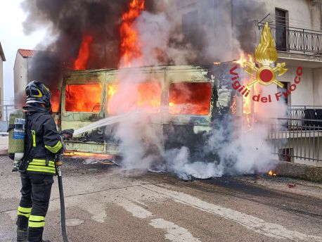 Autobus fiamme