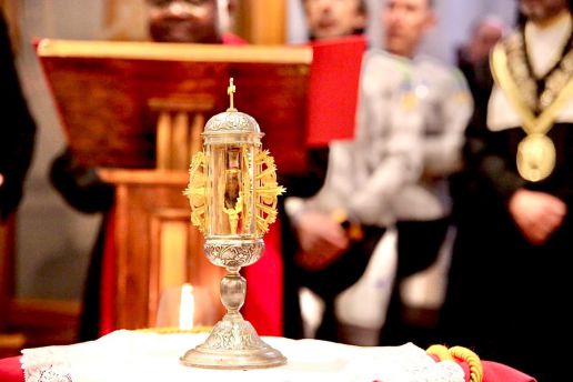 Sacra ampolla vasto