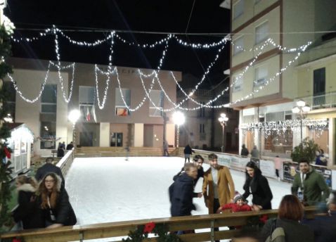 Pista di pattinaggio sul ghiaccio