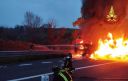 Camion in fiamme