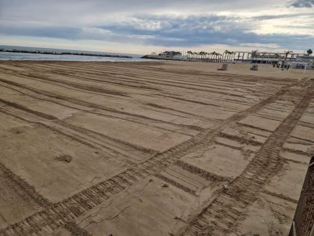 Livellamento spiaggia