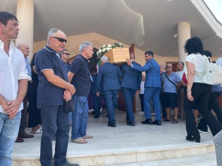 Funerale Di Cola